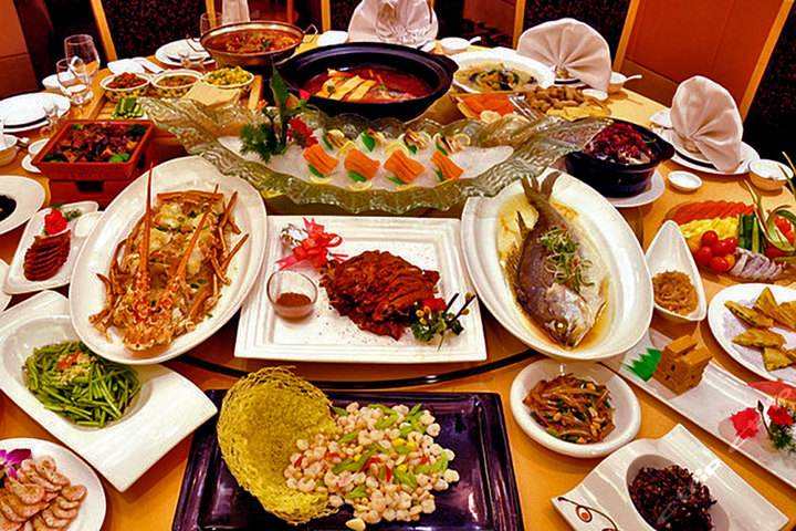 variedad de comida china para navidad