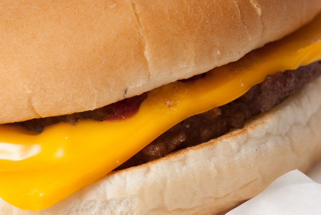 hamburguesa con queso americano