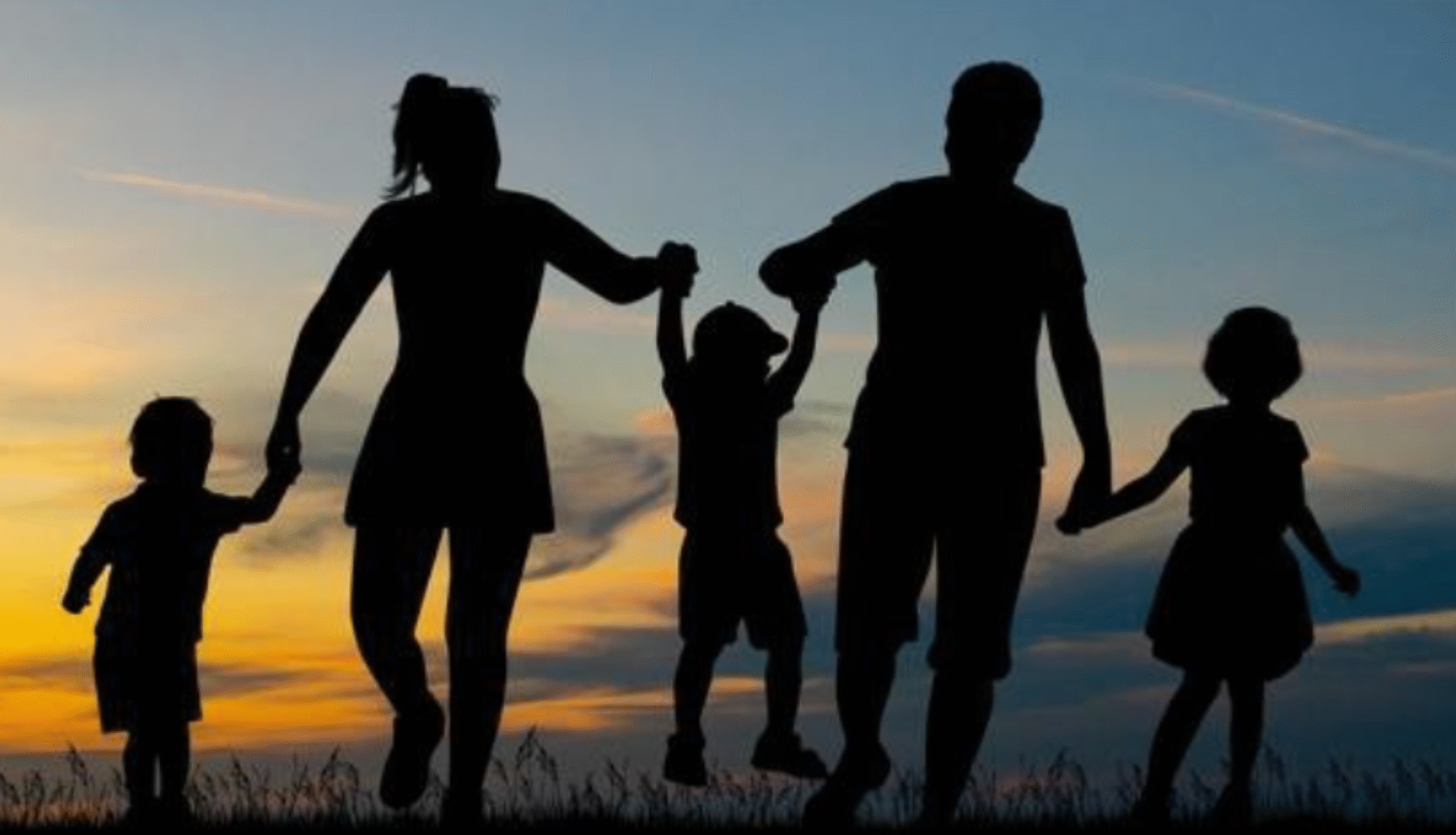 silueta de familia